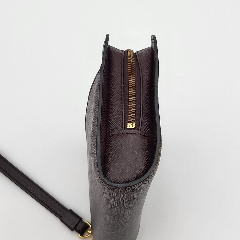 LOUIS VUITTON Taiga Baikal Clutch Bag Acajou..Authentic!! - Picture 4 of 16